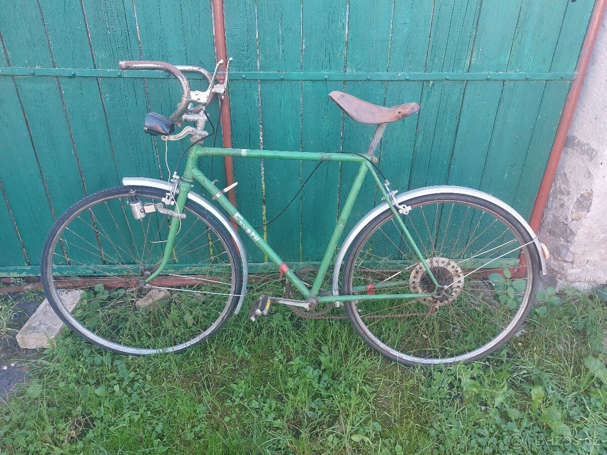 Prodám historické silniční kolo r. 1953