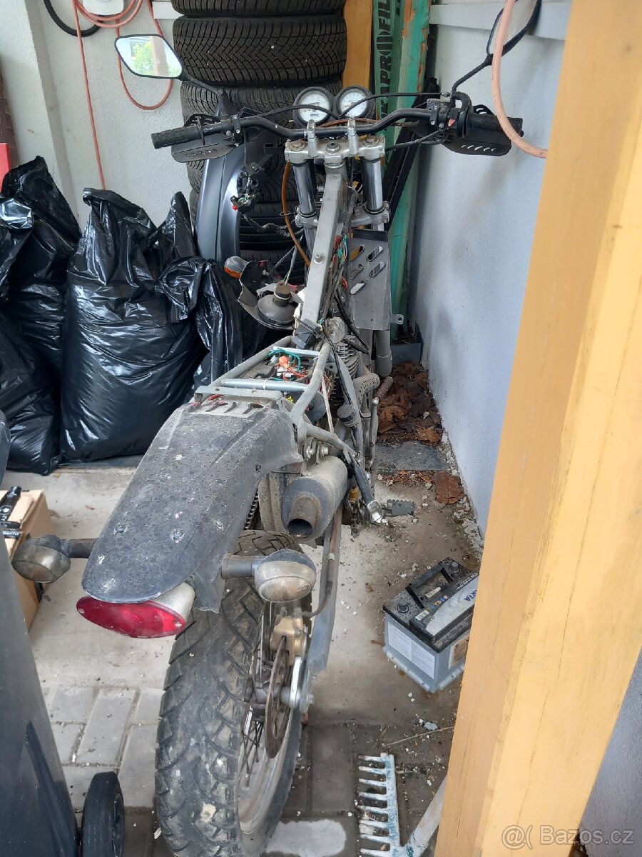 Yuky st 200 sm