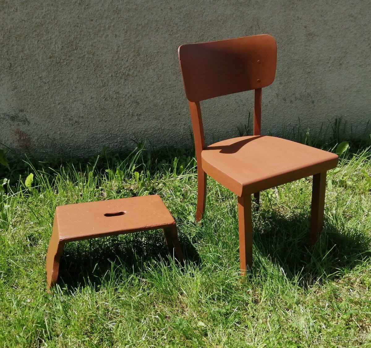 Židle zn. Ton a stará stolička