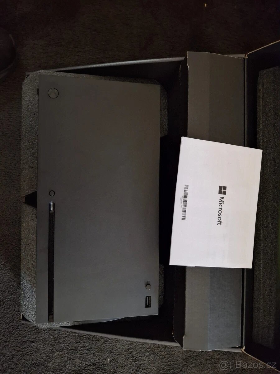 Prodám Xbox Series X + 9 her