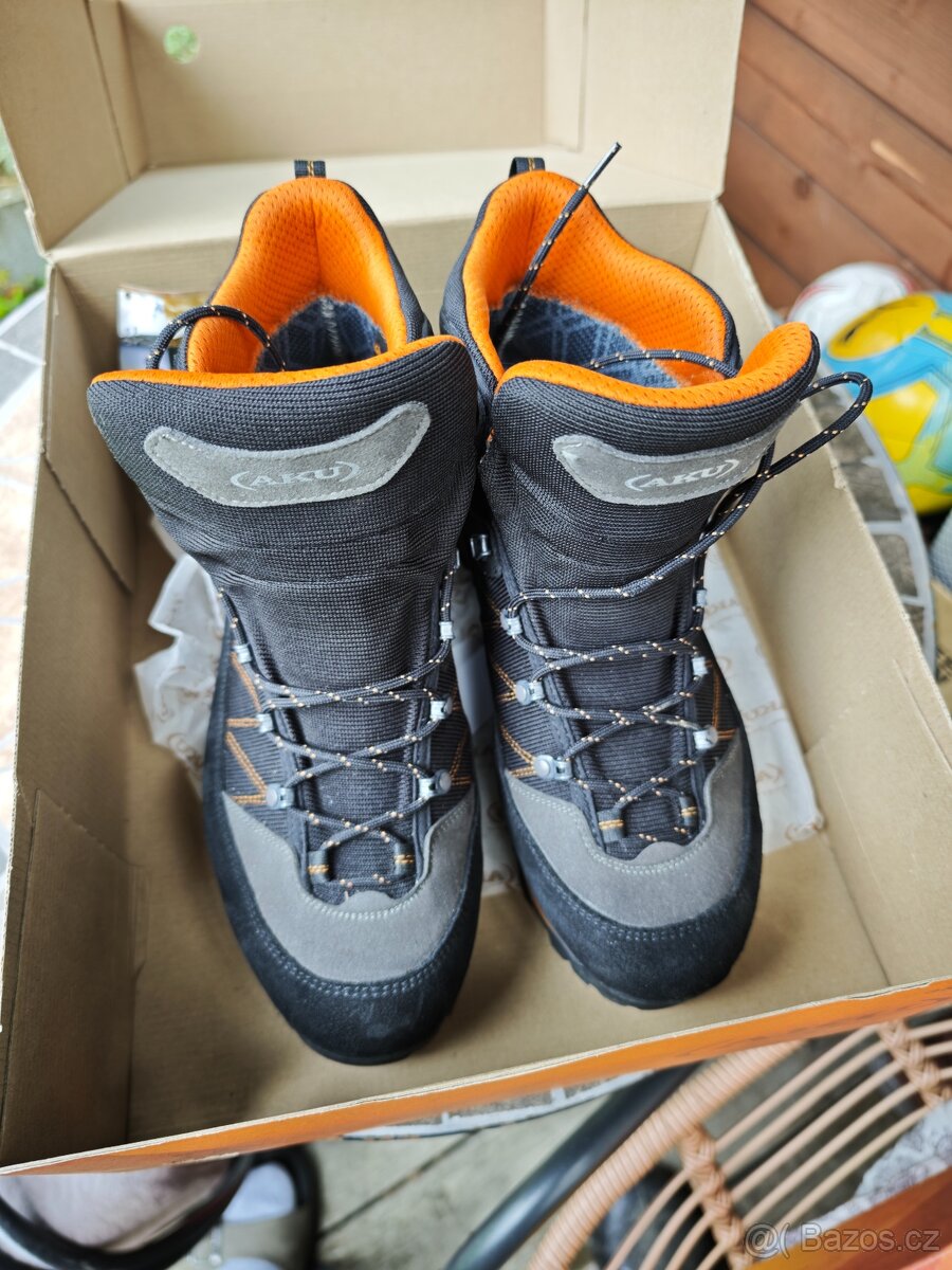 Prodám jednou použité pánské boty AKU.