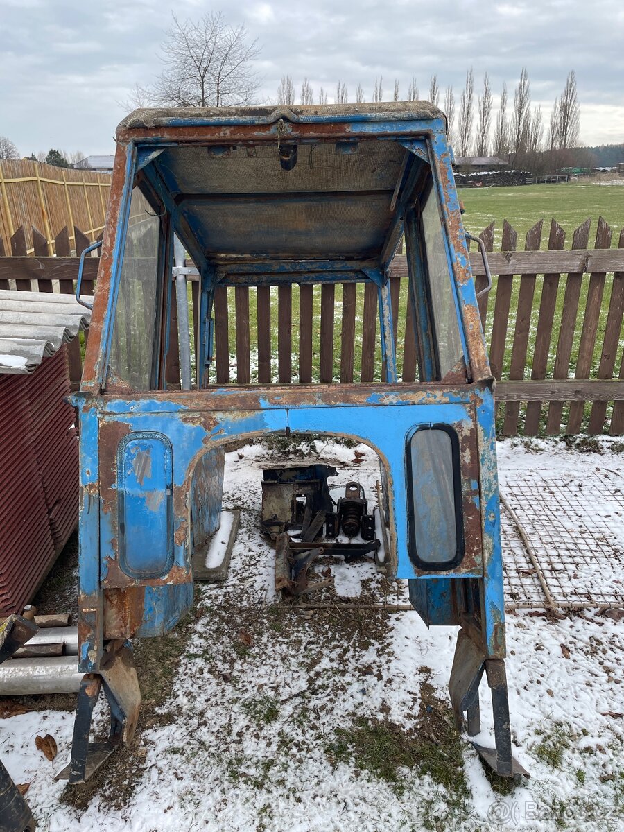 Kabina Zetor 4011