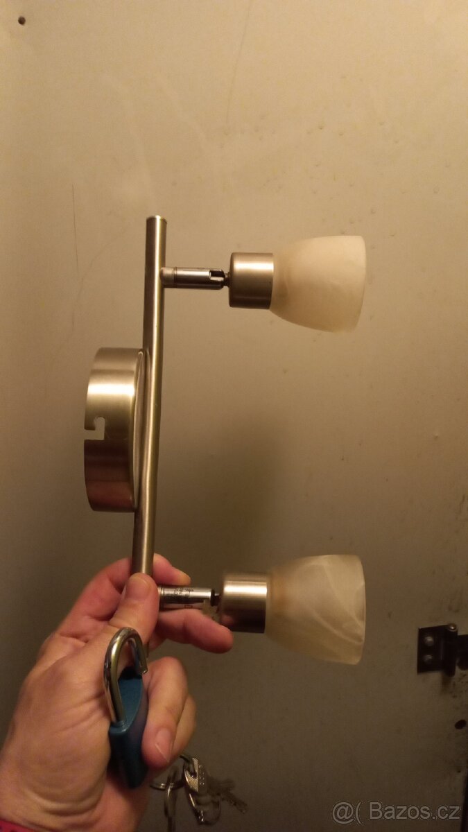 2 x Stropní světla, lustry, novýLED žárovky komplet za vše.