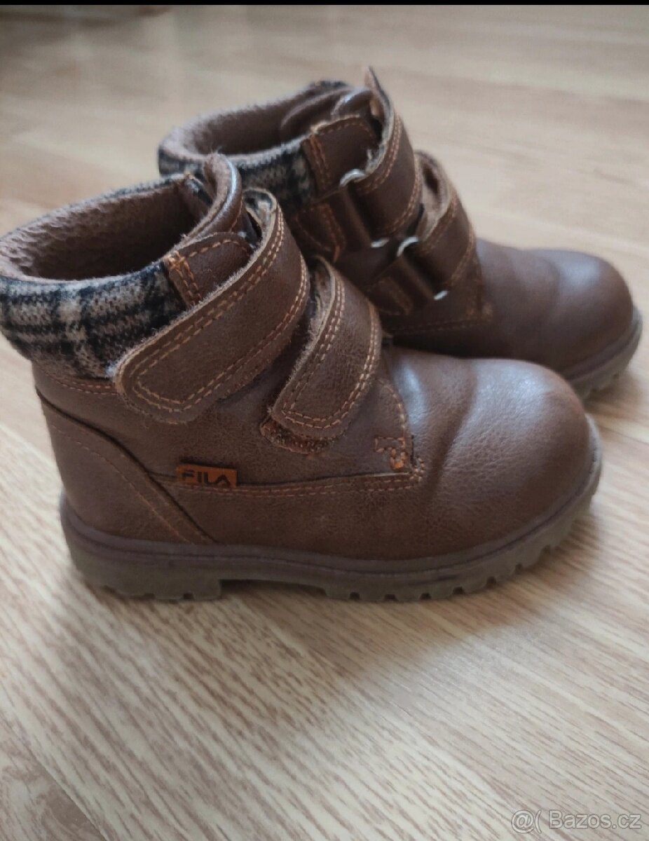 Chlapecké kotníkové boty Fila, vel. 23