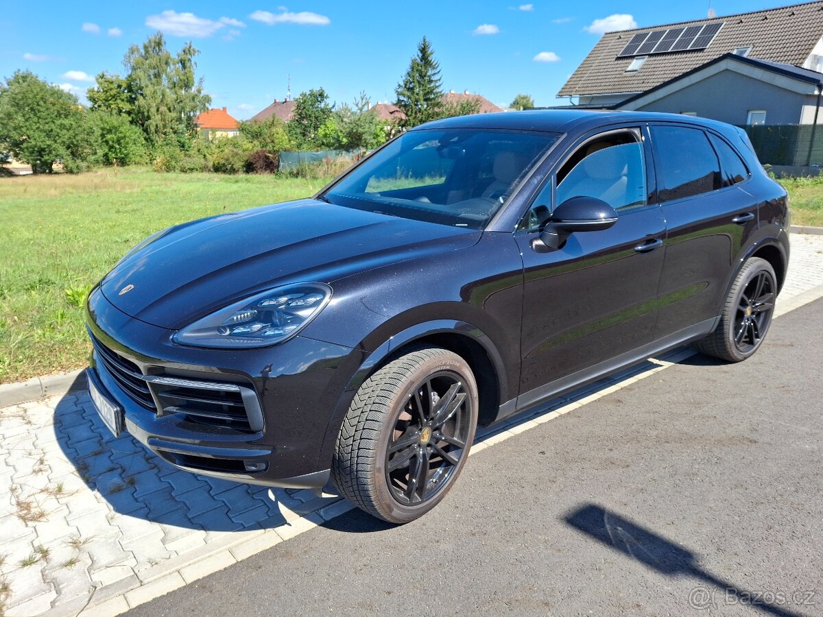 Prodám Porsche Cayenne 3.0i V6, r.v. 12/2017 model 2018, TOP