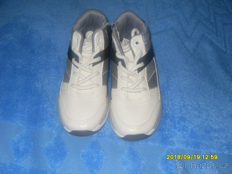 NOVÉ DĚTSKÉ BOTIČKY VEL.27