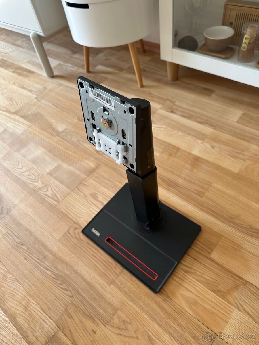 stojan na monitor thinkpad