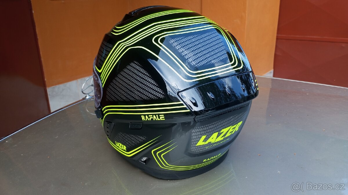 Prodám moto helmu - LAZER
