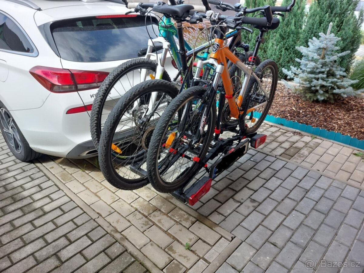 Střešní boxy a nosiče na kola-PRONÁJEM