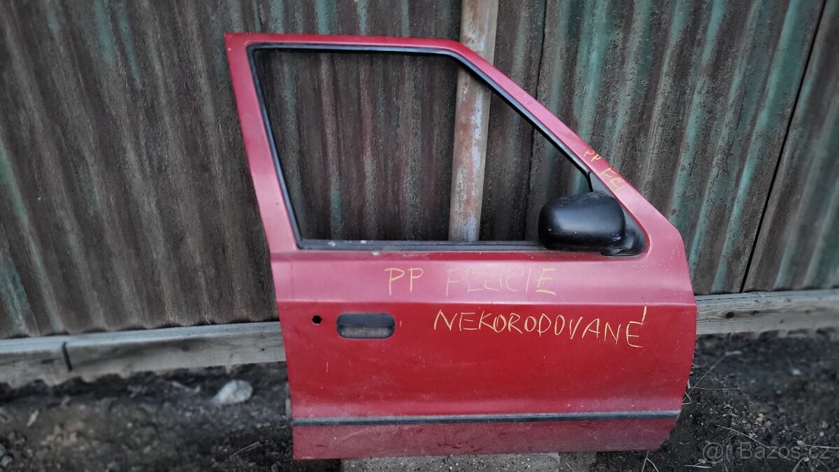 Škoda Felicie PP dveře,př kapoty