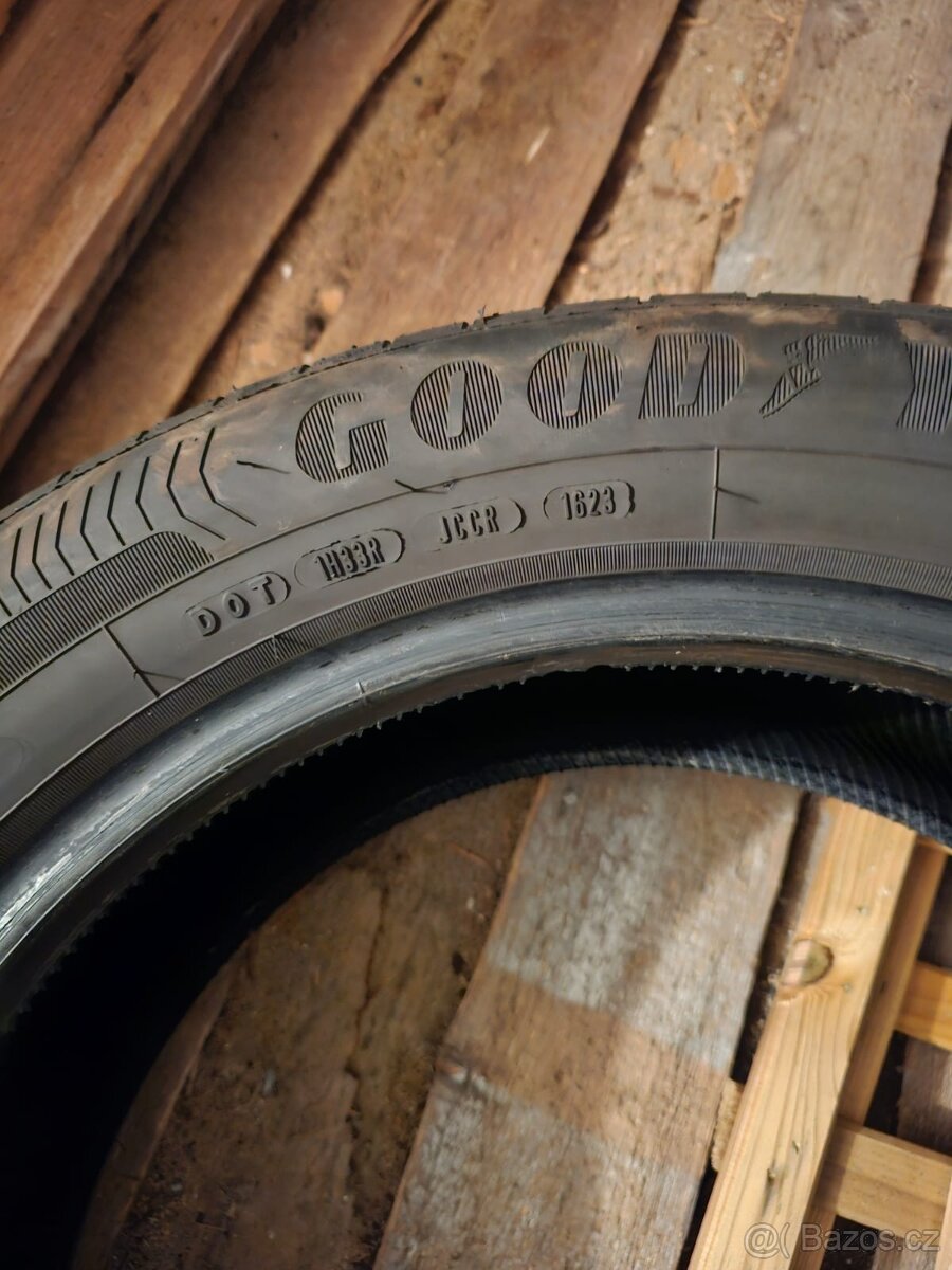 Zánovní pneu Goodyear Efficientgrip Performance