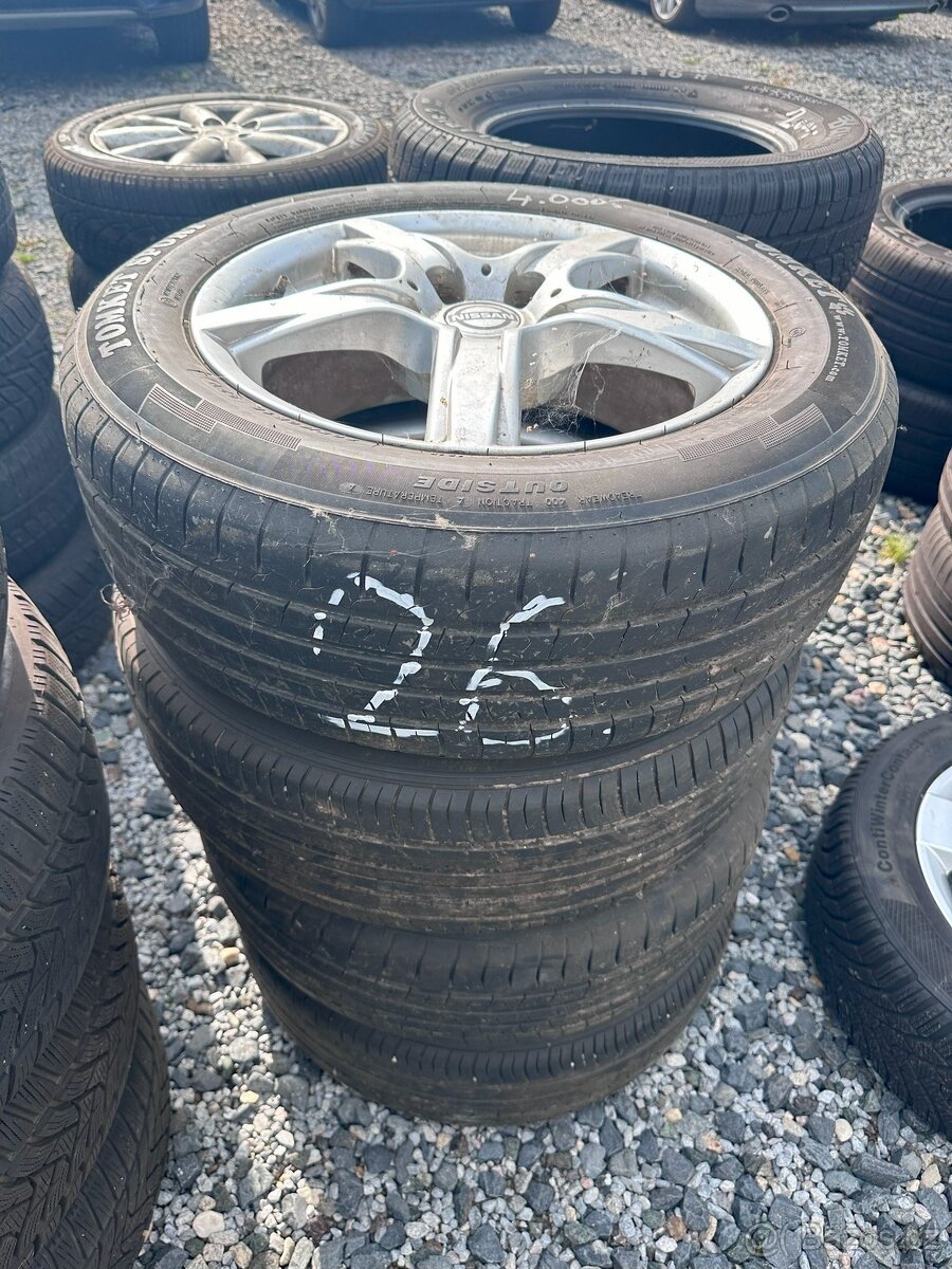 4x originální alu Nissan + letní pneu Tomket