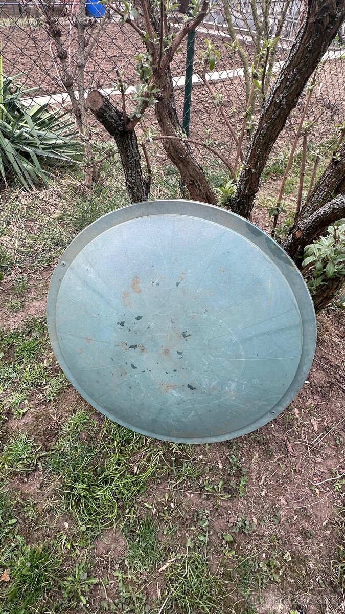 Kulaté víko na sud na vodu