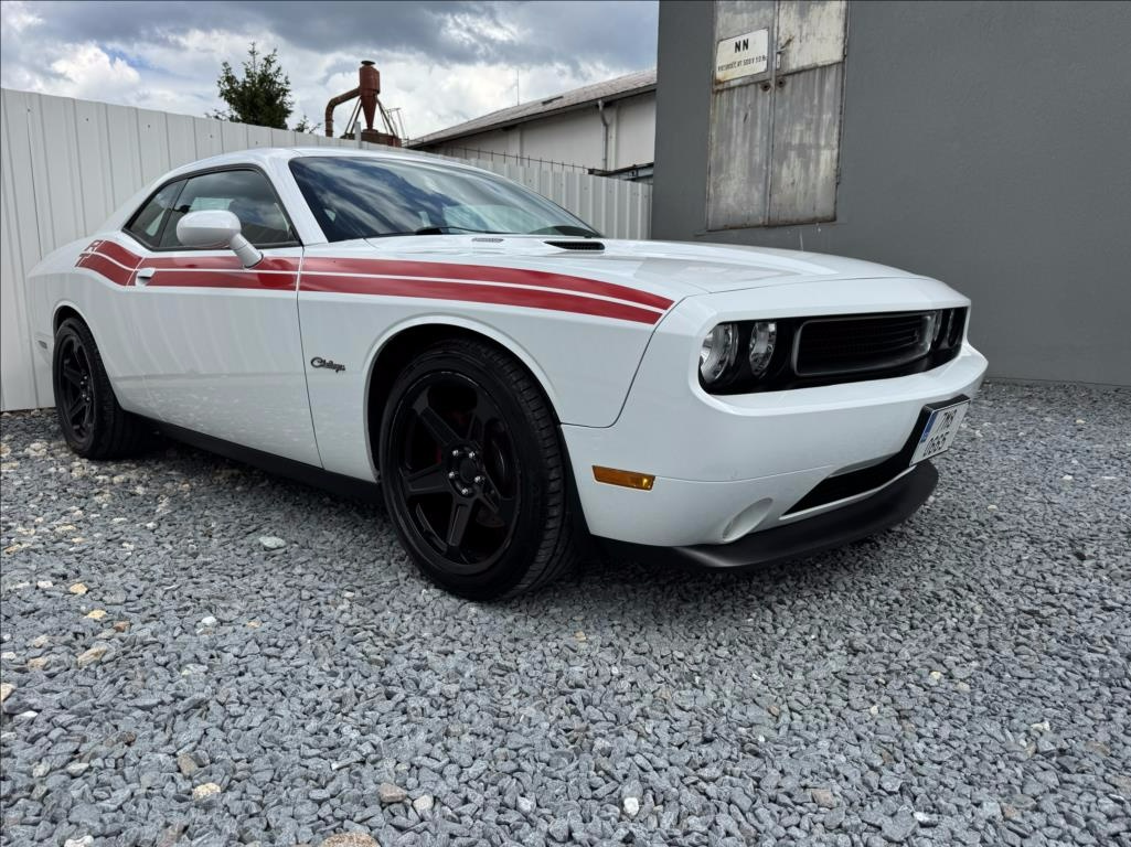 Dodge Challenger 5,7 V8,HEMI,280kW