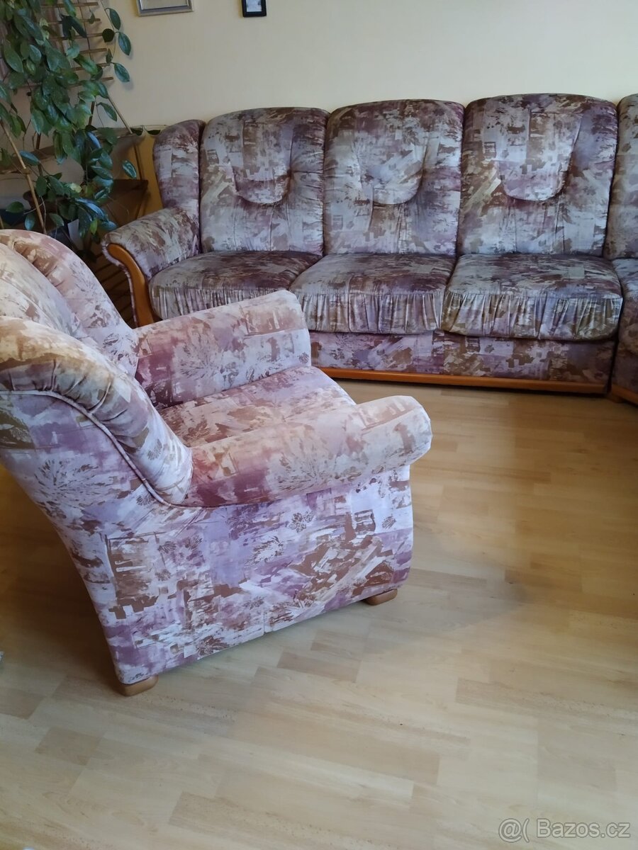 Gauč a křeslo