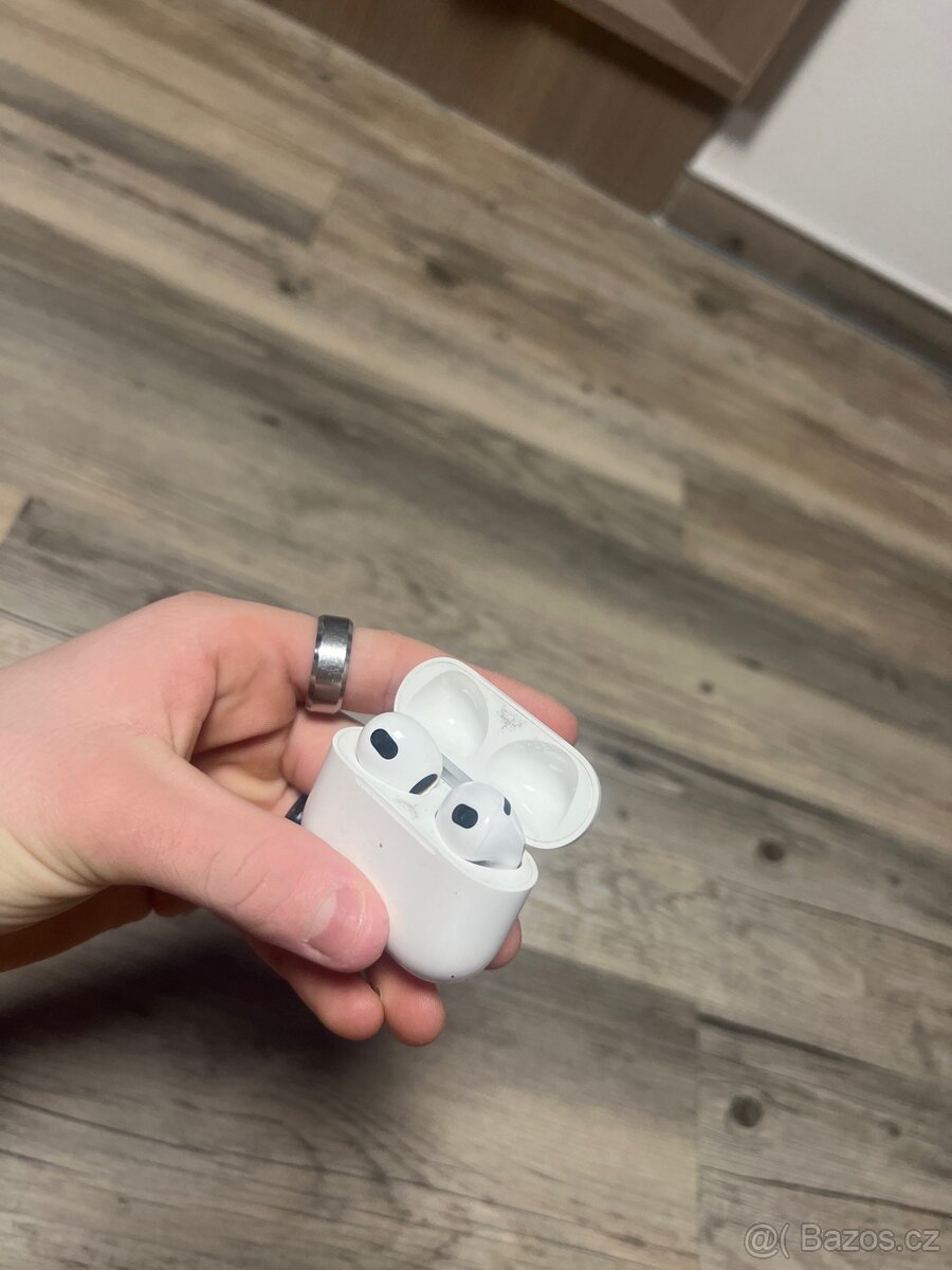 AirPods 3