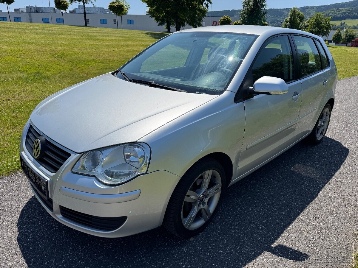 VOLKSWAGEN POLO 1.4i / ZÁRUKA / LETNÍ SLEVA