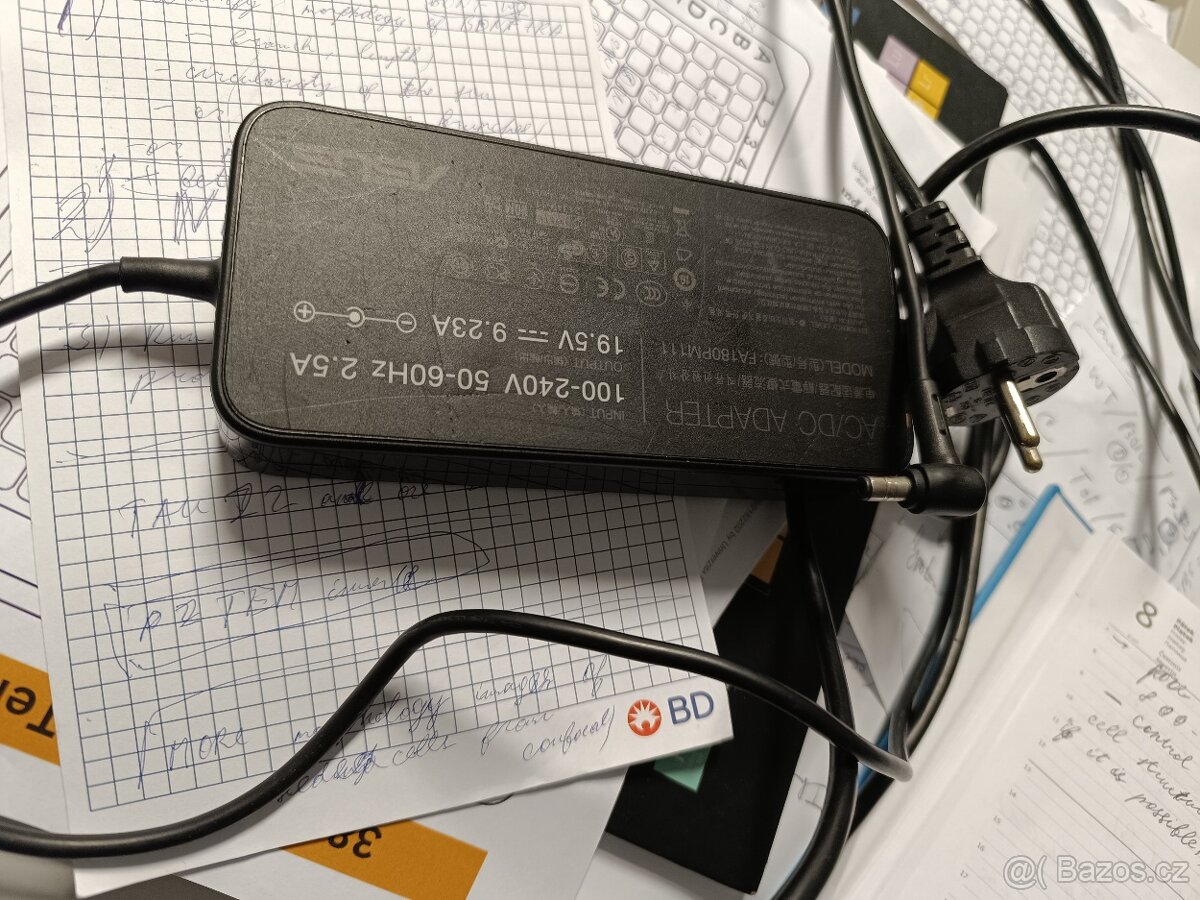 Nabíječka adaptér Asus FA180PM111