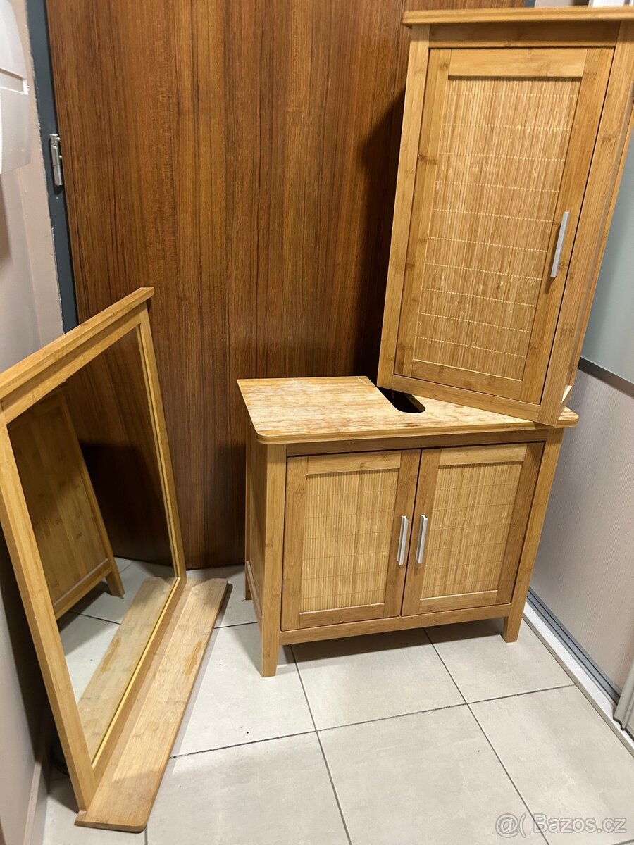 PRODAM LEVNE: Koupelnový nábytek - 3ks