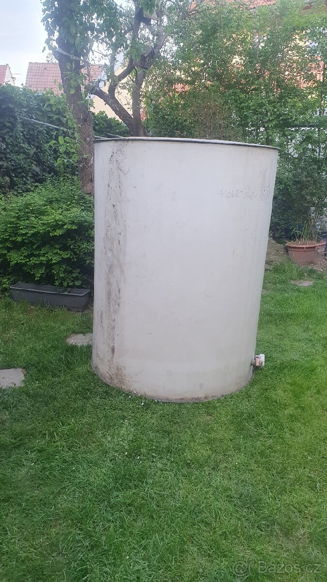 Nadrz na vodu
