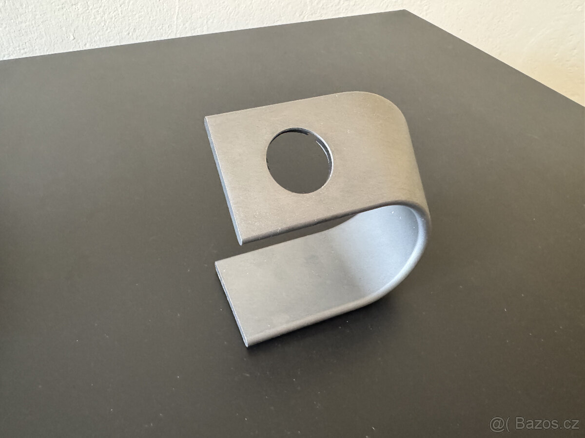 Apple Watch stojan na nabíječku