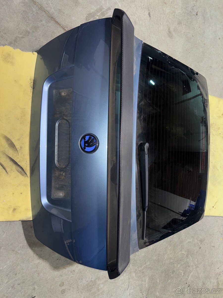 Škoda Octavia kufrové dveře
