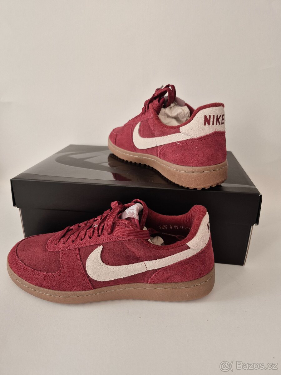Nové dámské tenisky Nike court, velikost 39