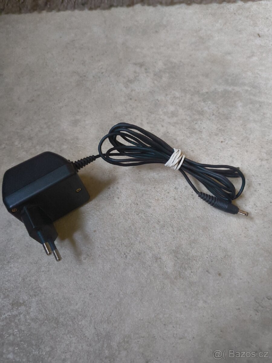 Originální nabíječka-adaptér Nokia ACP-7E