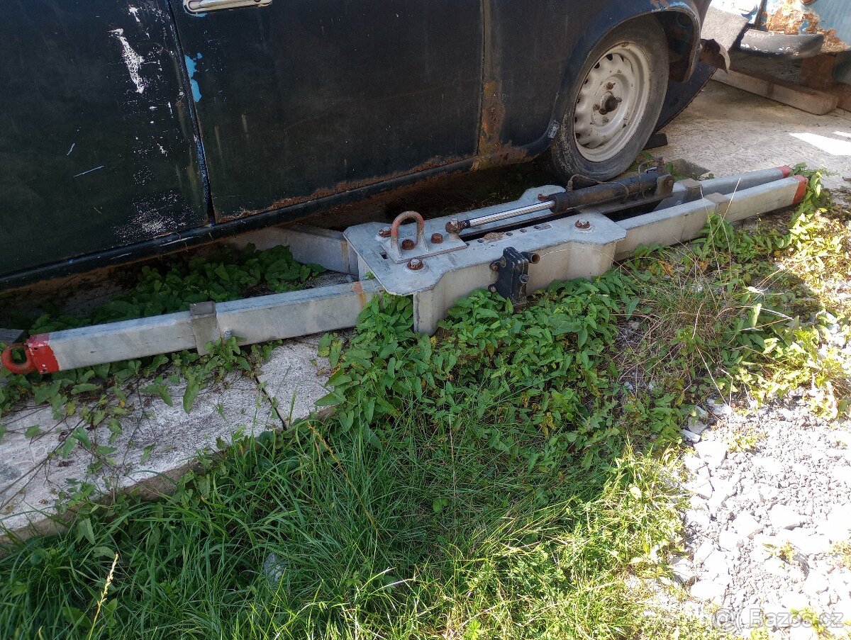 Odtahový kríž  odtahový speciál