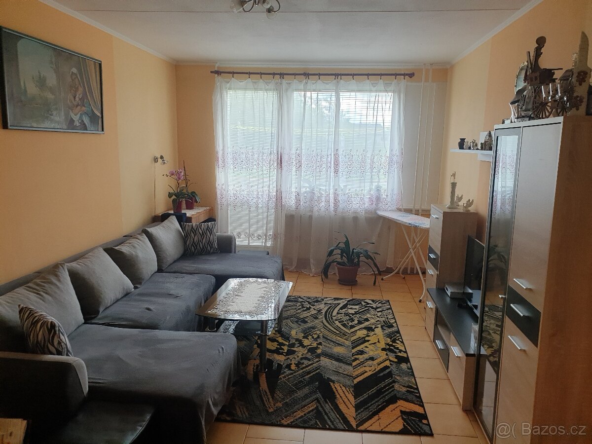 byt 4+1, 85m2,OV, Nad Lomnicí, Blatná