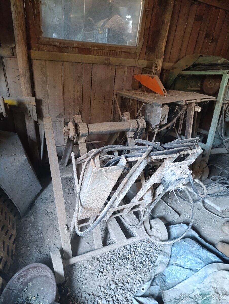 Cirkulárka s kolébkou