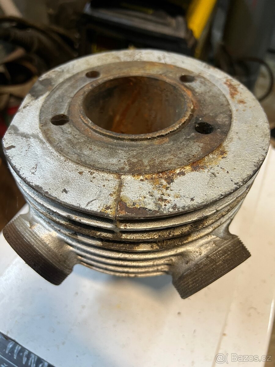 Válec Jawa pérák 250