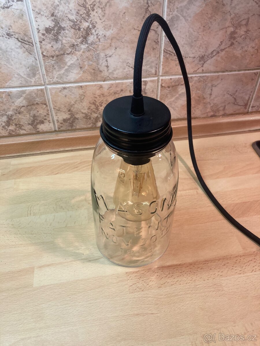 Zavěsná lampa Masons