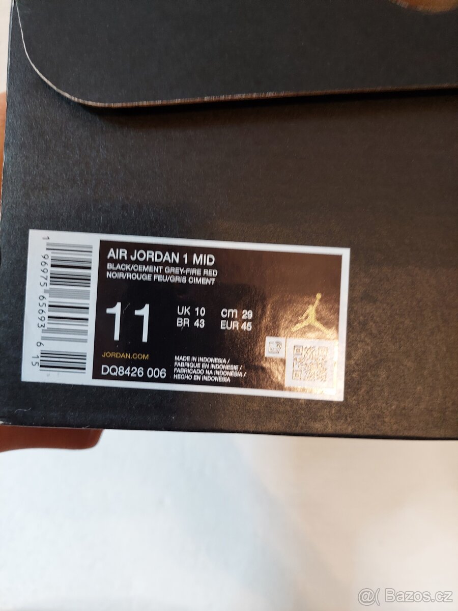 Air Jordan 1 Mid Black Cement