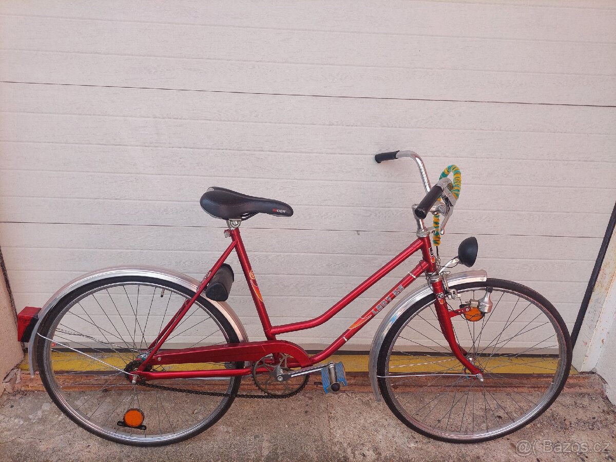 Silniční dámské kolo Lady 26