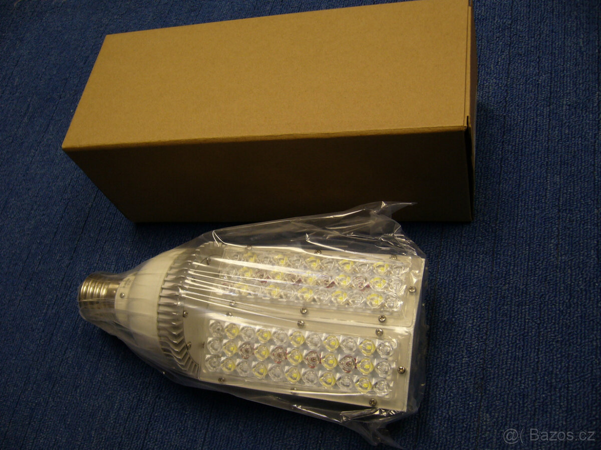 PROFI vysokovýkonná LED žárovka Sunwave 30W