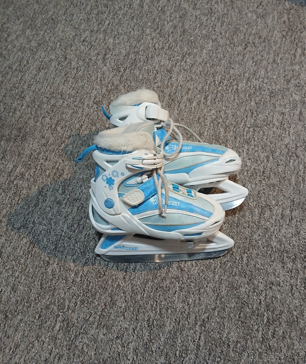 Dětské lední brusle s upravitelnou velikostí 32-35