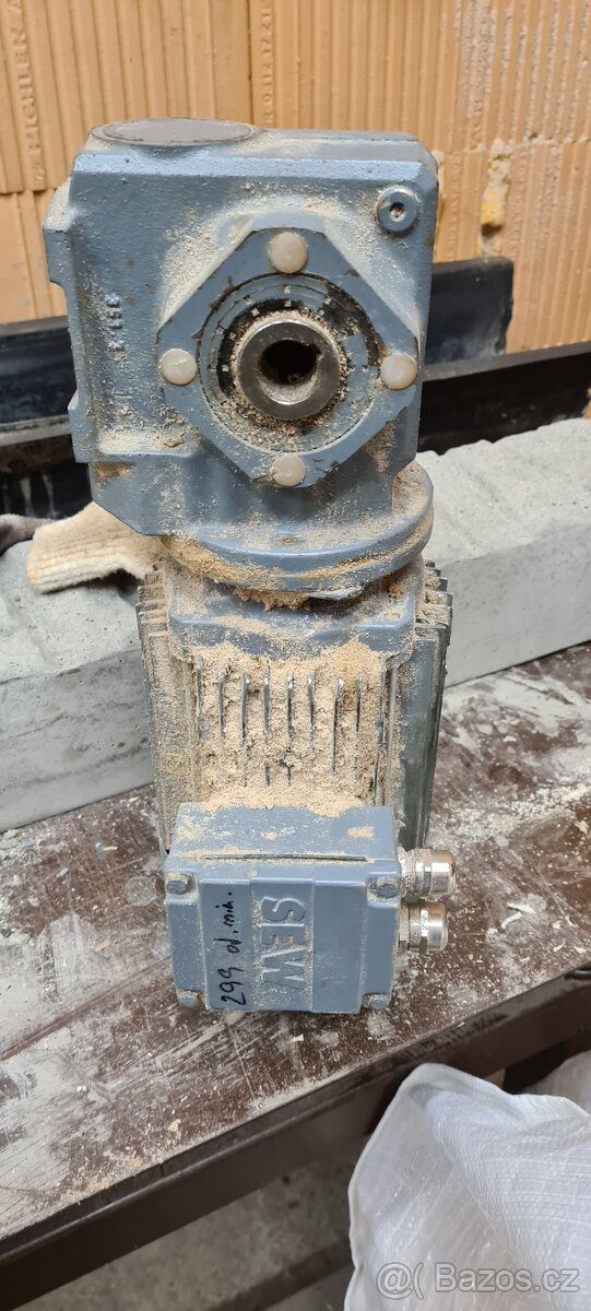 Motor SEW 1.1kW 299 ot./min.