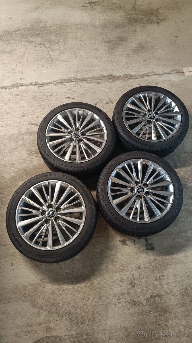 Komplety Toyota Avensis