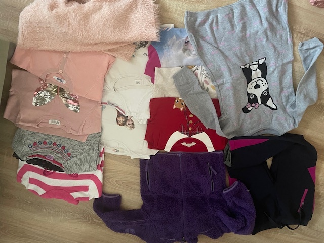 Holčičí oblečení 116-122 (6-8 let)