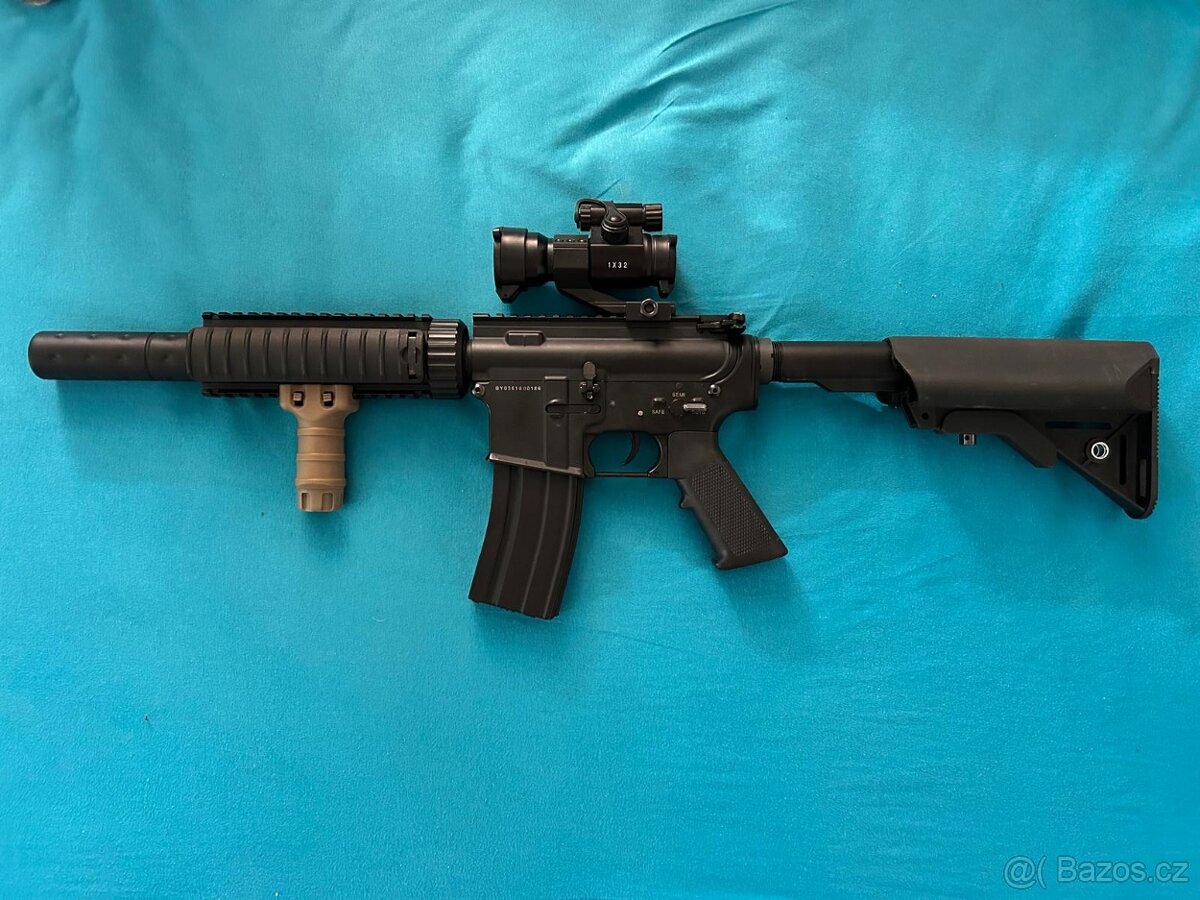 M4 celokov airsoft