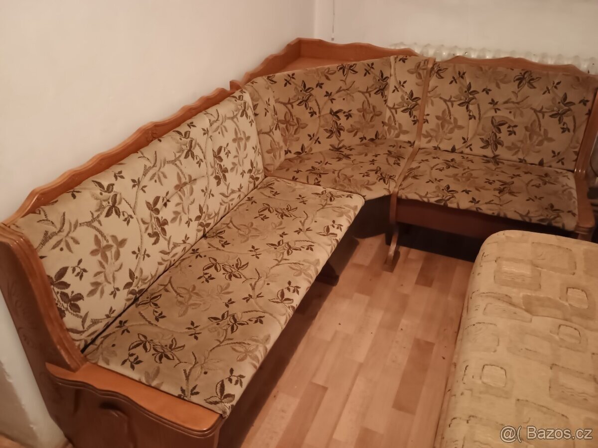 Kuchyňská rohová lavice