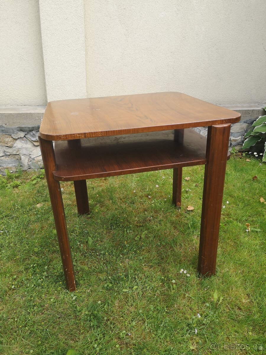 Starožitný stolek