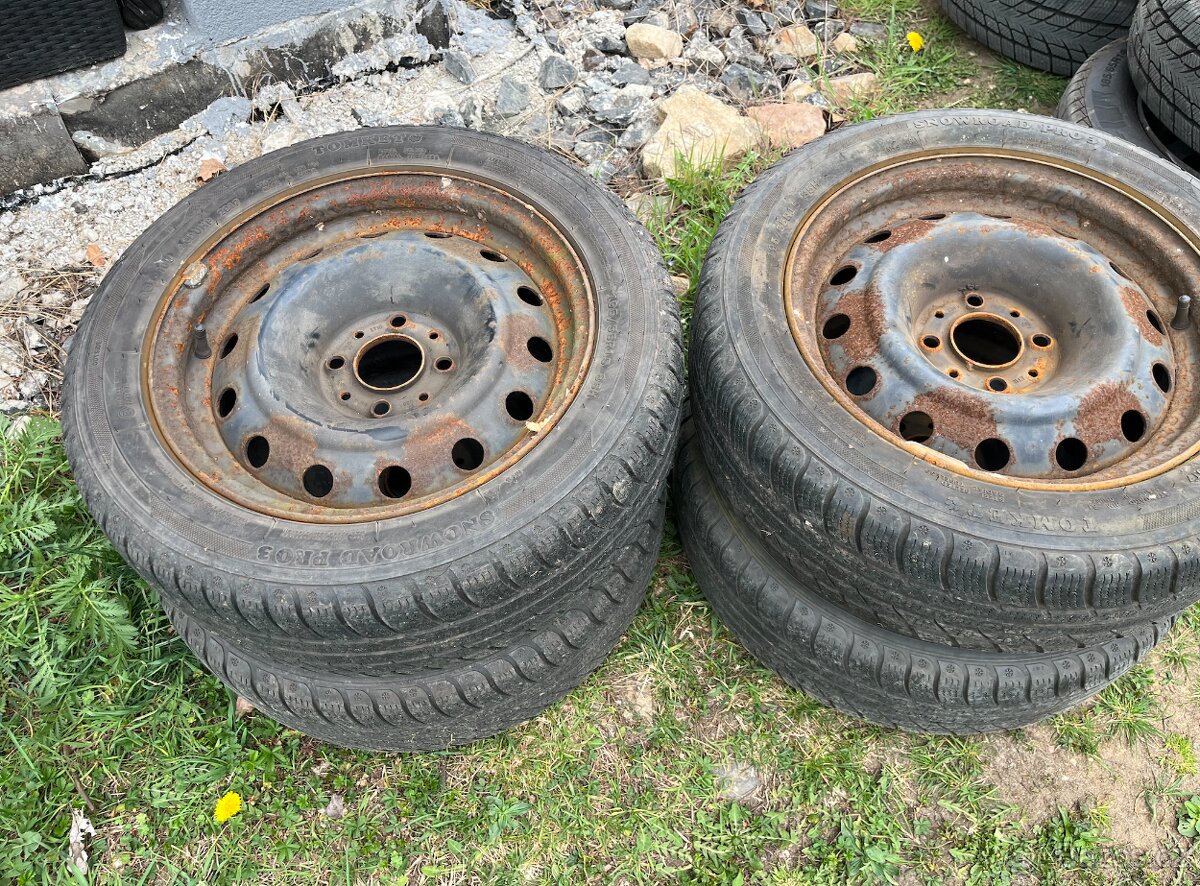 Tomket Snowroad Pro 3 195/55R15 85H + disky 4x