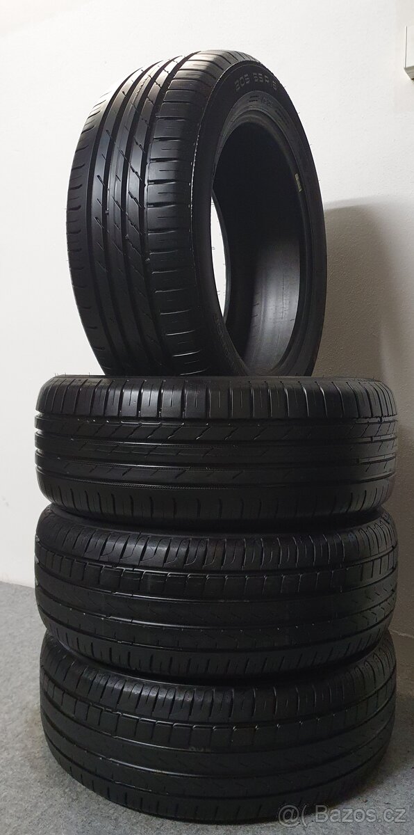 4x -- 205/55 R16 Letní 205/55 R16 Nokian / Pirelli --