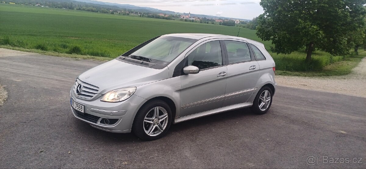 Mercedes B w245, benzín, automat