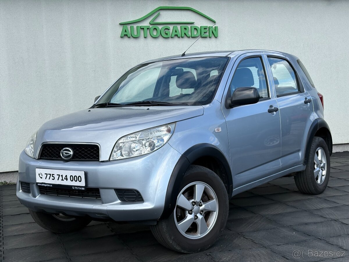 Daihatsu Terios 1.5i 16V 4x4 klima, tažné, nová STK
