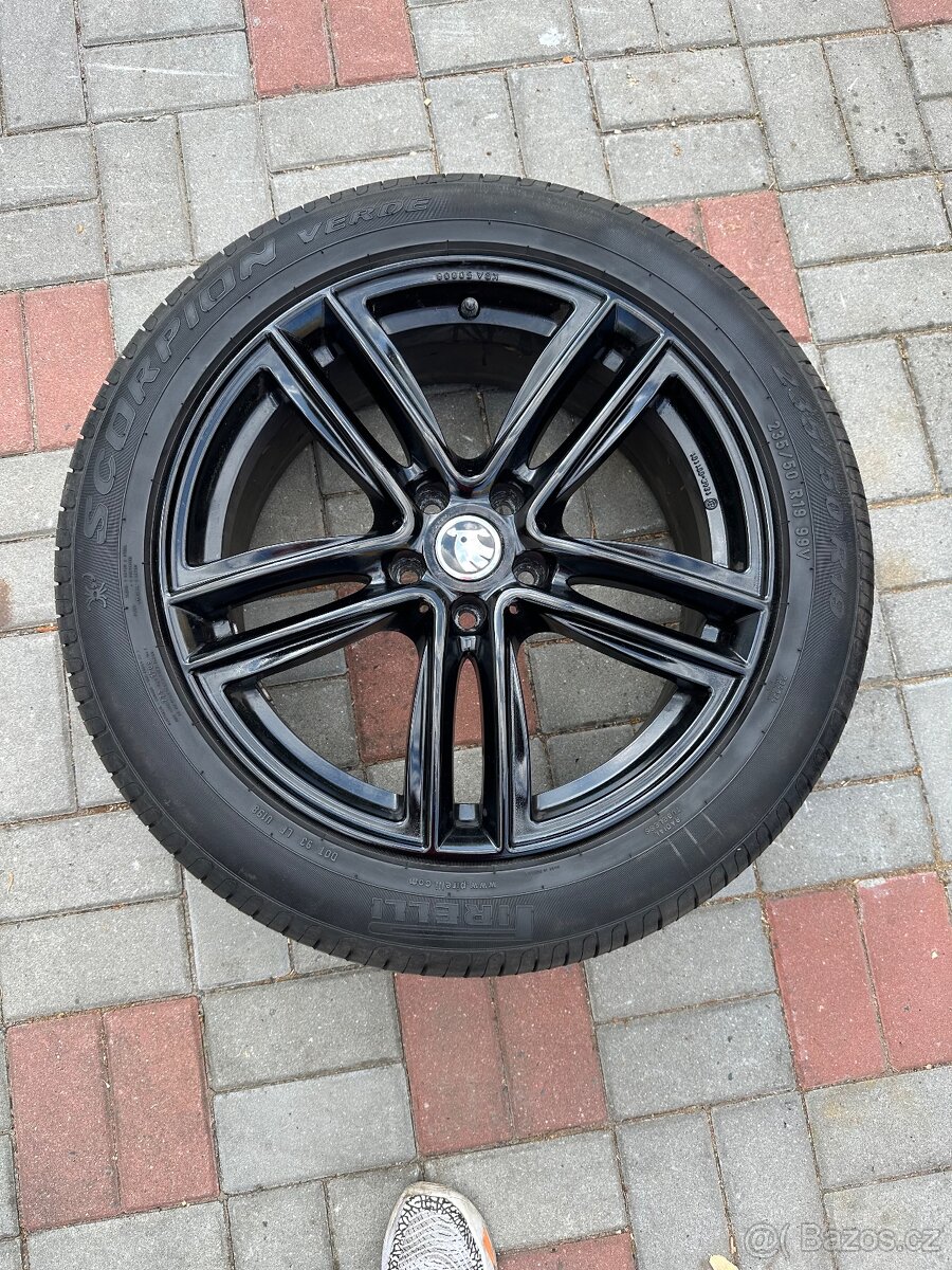 5x112 r19 235/50r19 letní