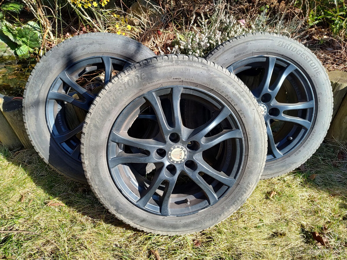 Anzio Turn 6.5x15 5x100 ET38 plus Bridgestone Blizzak LM005
