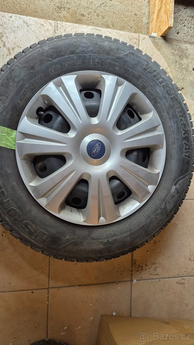 FORD KUGA 2013_pneu a kola